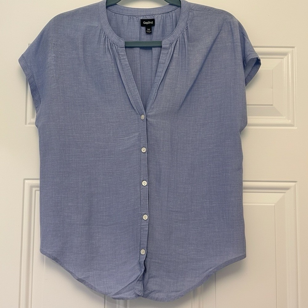 Gap Blue Coastal Summer Chambray Short Sleeve Top Shirt‎ Women's XS Lightweight